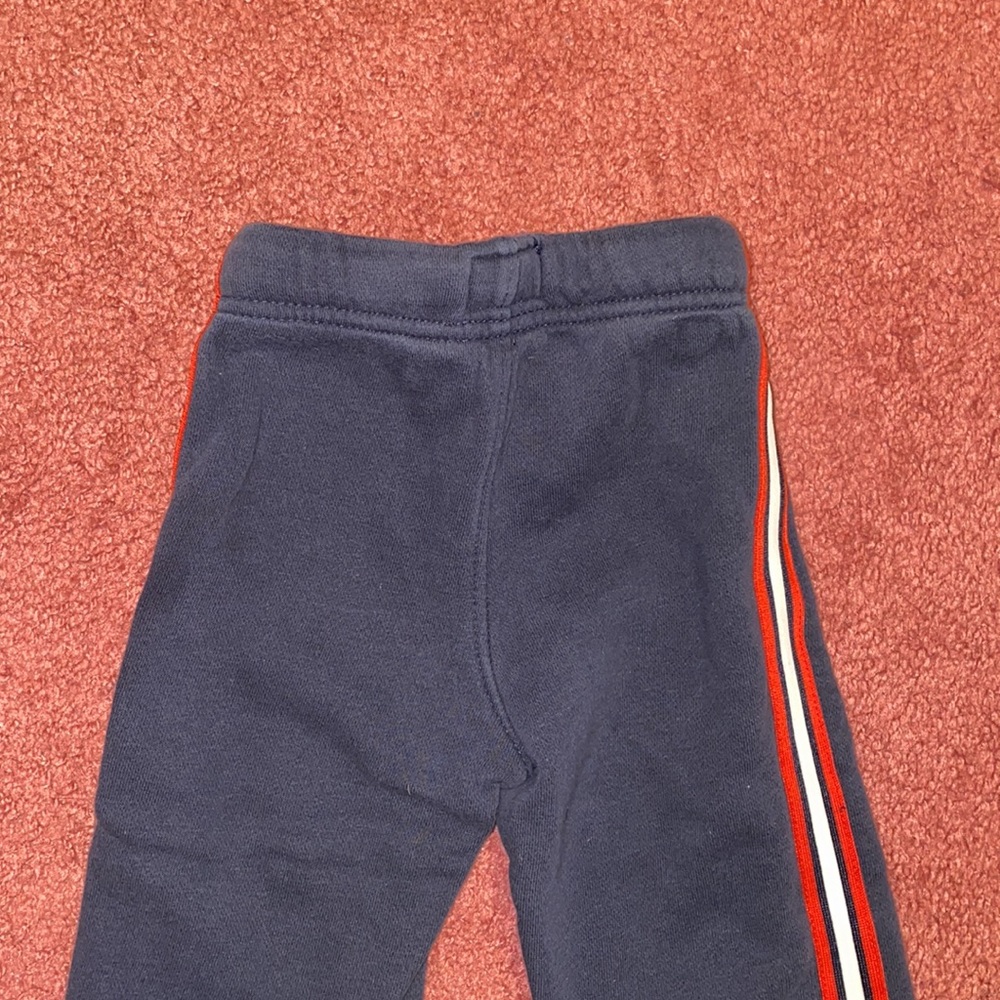OshKosh B’gosh Sweatpants - Picture 5 of 7